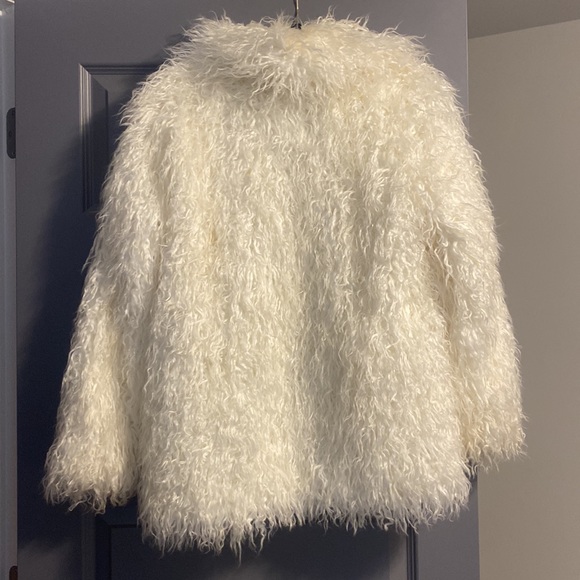 Brunette the Label white faux fur coat size Small/Medium - Picture 2 of 4